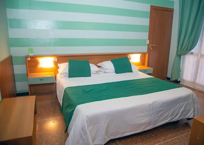 Glory Hotel Borghetto Santo Spirito