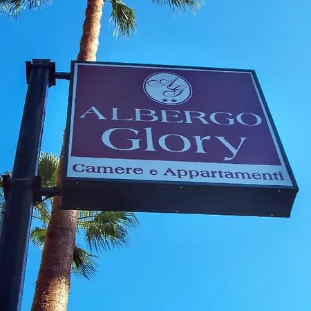 Hotel Glory