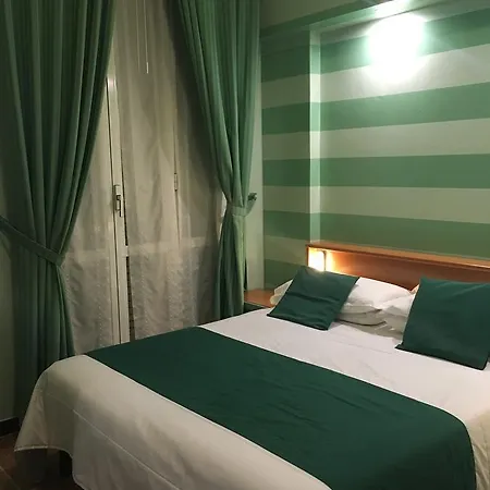 Glory בורגטו סנטו ספיריטו